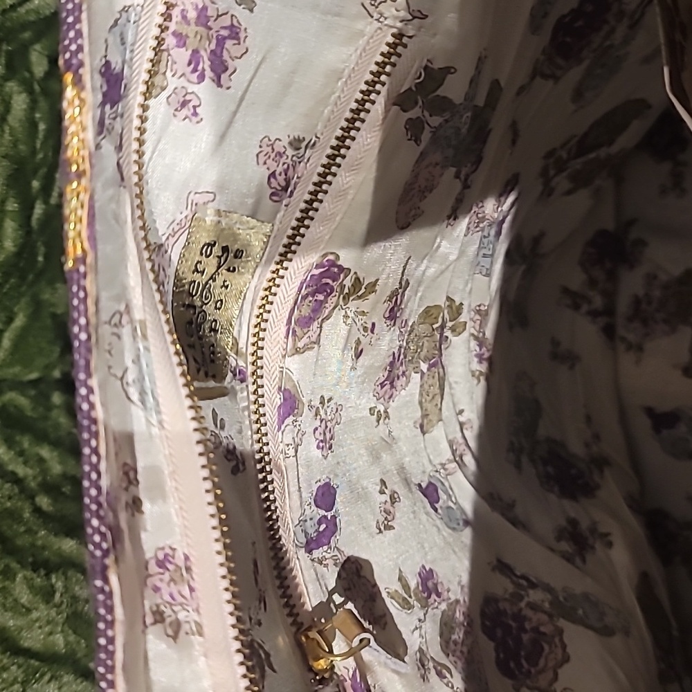 Viajera Imports Geometric Purple And Gold Tote with Metallic Pattern - Picture 7 of 9